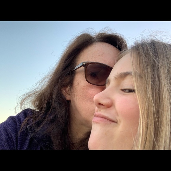 Meet your Posher, Sandra - Picture 1 of 1